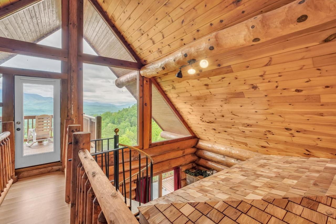 Sky Views - Panoramic Views Cabin แกตลิงเบิร์ก ภายนอก รูปภาพ