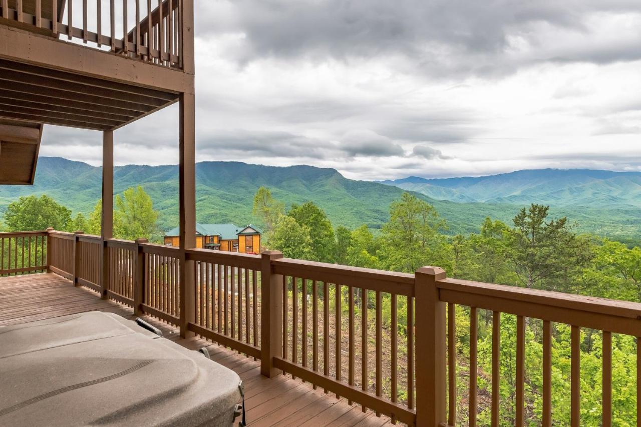 Sky Views - Panoramic Views Cabin แกตลิงเบิร์ก ภายนอก รูปภาพ